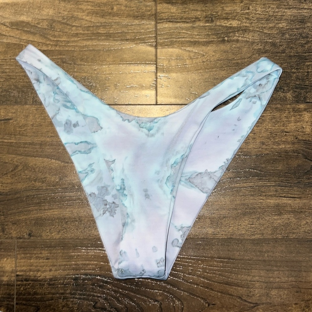 NWOT Dos Gardenias Tie Dye Bikini Bottom